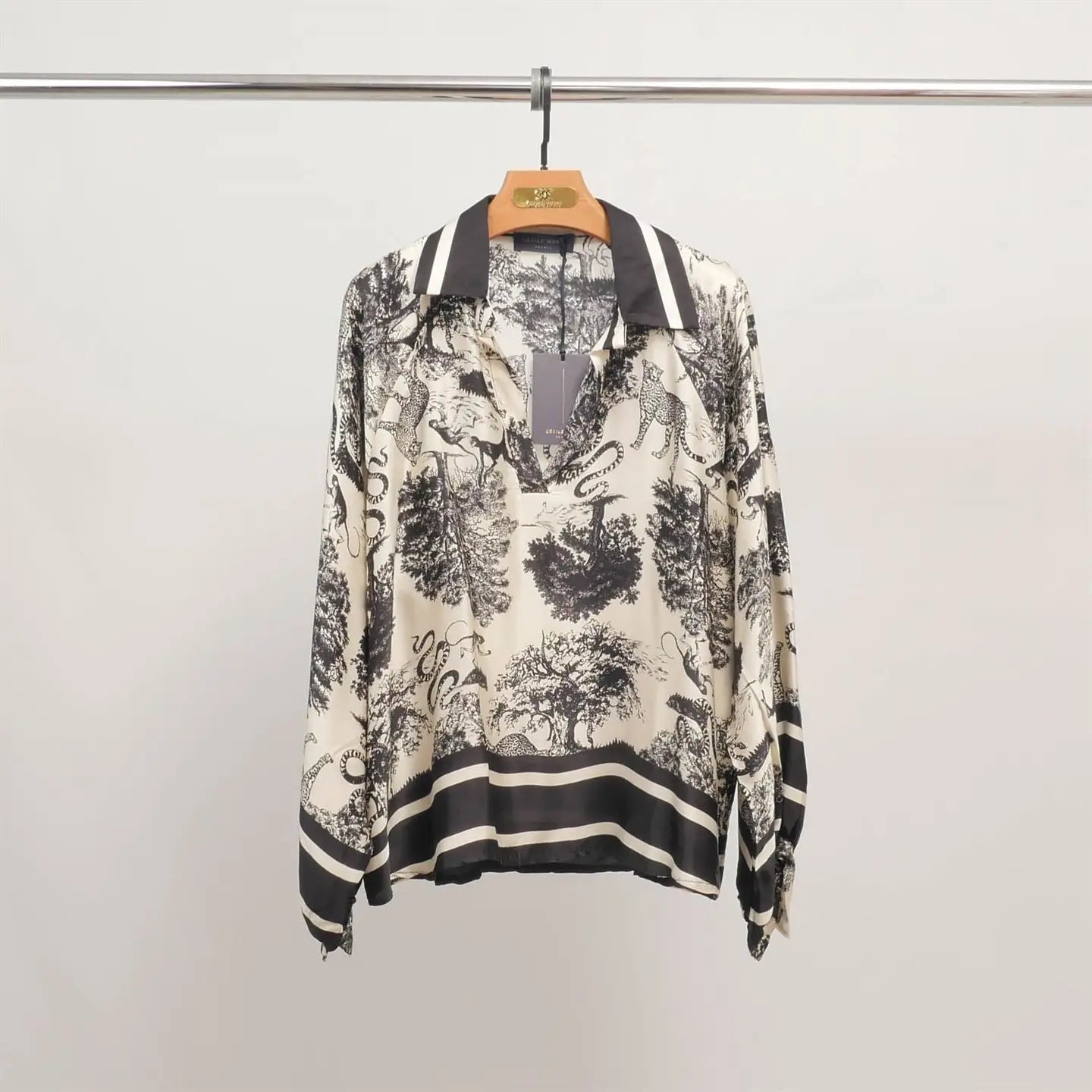 Blus djungel svart